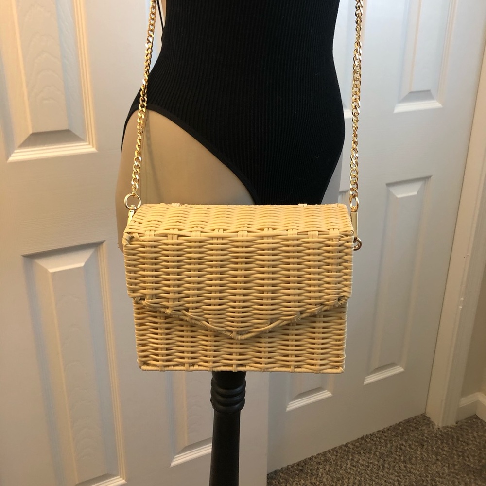Basket purse